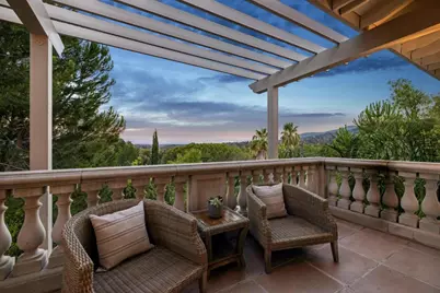 26201 Elena Rd, Los Altos Hills, CA 94022 - Photo 77