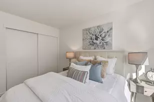 241 Winchester Ct, Foster City, CA 94404 - Photo 17