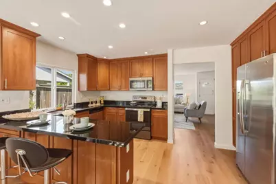 241 Winchester Ct, Foster City, CA 94404 - Photo 9