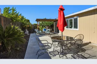 241 Winchester Ct, Foster City, CA 94404 - Photo 31