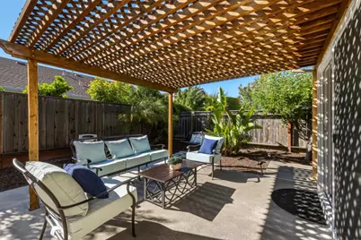 241 Winchester Ct, Foster City, CA 94404 - Photo 35