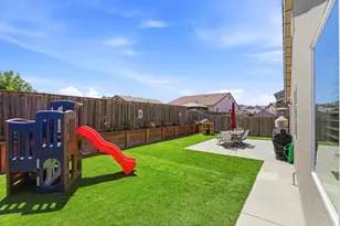 2923 Kings Way, Hollister, CA 95023 - Photo 33