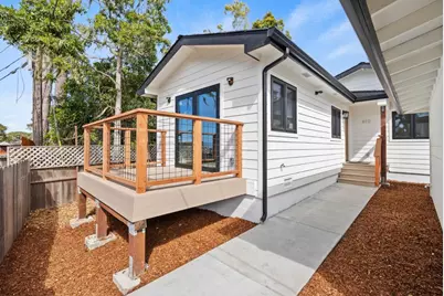 612 Sunset Dr, Pacific Grove, CA 93950 - Photo 23