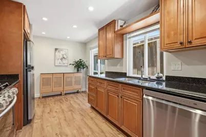 1256 Rainier Ave, Pacifica, CA 94044 - Photo 17