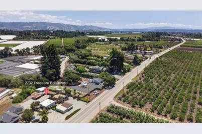 2732 Freedom Blvd, Watsonville, CA 95076 - Photo 37