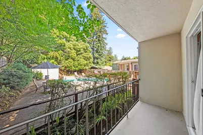 247 D, San Rafael, CA 94901 - Photo 3