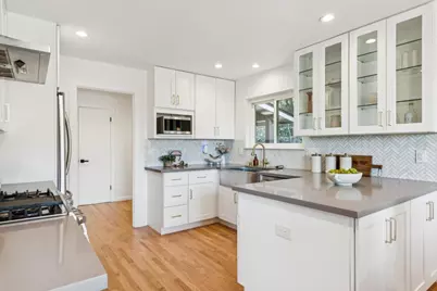 611 Hillcrest Dr, Redwood City, CA 94062 - Photo 15