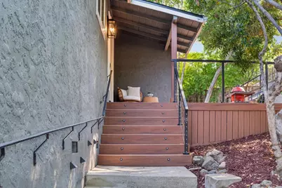 611 Hillcrest Dr, Redwood City, CA 94062 - Photo 3