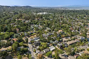 611 Hillcrest Dr, Redwood City, CA 94062 - Photo 45