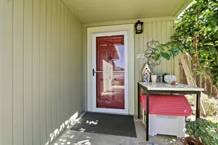 1449 Squire Ct, Hollister, CA 95023 - Photo 5