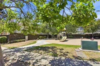 1979 Bradbury St, Salinas, CA 93906 - Photo 31