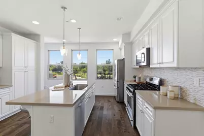 1010 Goldenstar Pl, San Jose, CA 95131 - Photo 13