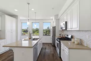 1010 Goldenstar Pl, San Jose, CA 95131 - Photo 13