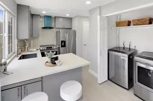 1526 Desdemona Ct, San Jose, CA 95121 - Photo 25