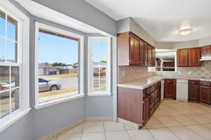 1401 Grandhaven St, Salinas, CA 93905 - Photo 7