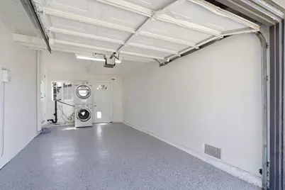 395 N Murphy Ave, Sunnyvale, CA 94085 - Photo 23