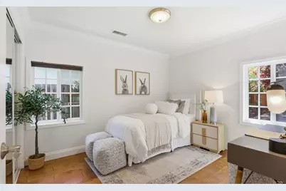 395 N Murphy Ave, Sunnyvale, CA 94085 - Photo 19