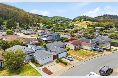 Rio Vista Dr, Pacifica, CA 94044 - Photo 53