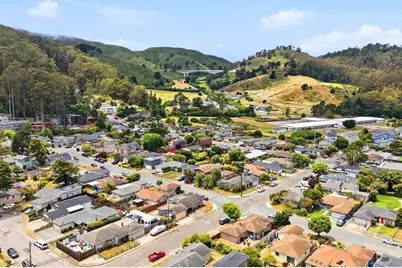 Rio Vista Dr, Pacifica, CA 94044 - Photo 59
