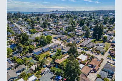 334 Pennsylvania Ave, Santa Cruz, CA 95062 - Photo 47