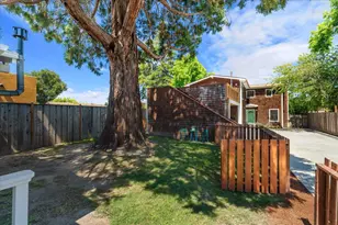 334 Pennsylvania Ave, Santa Cruz, CA 95062 - Photo 45