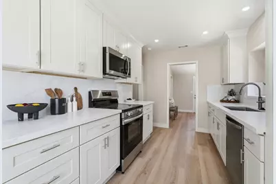 135 E Younger Ave, San Jose, CA 95112 - Photo 5