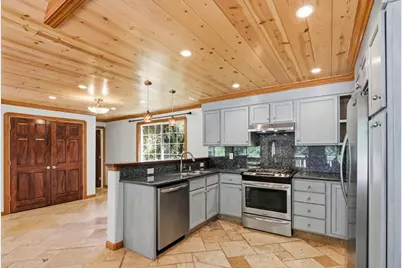 21568 Alma Ct, Los Gatos, CA 95033 - Photo 17