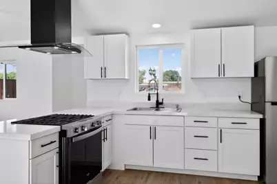 840 Maryland Ave, Los Banos, CA 93635 - Photo 3