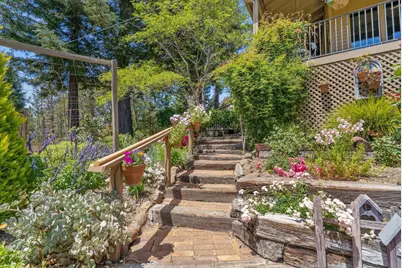 200 McAmant Dr, Santa Cruz, CA 95060 - Photo 67