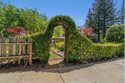 200 McAmant Dr, Santa Cruz, CA 95060 - Photo 9
