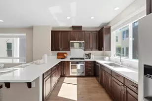 162 Llano de los Robles Ave, San Jose, CA 95136 - Photo 13