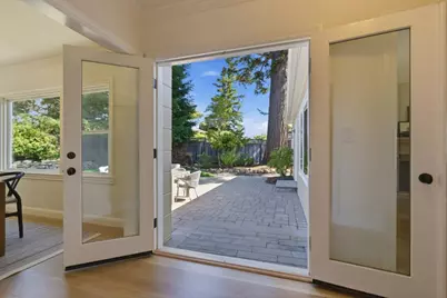 110 Valdeflores Dr, Burlingame, CA 94010 - Photo 11
