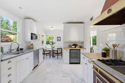 110 Valdeflores Dr, Burlingame, CA 94010 - Photo 13