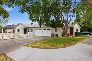 901 Fifteenth Ave, Redwood City, CA 94063 - Photo 1