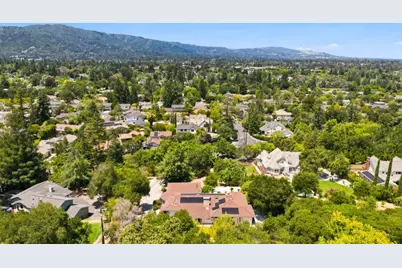 16057 Shannon Rd, Los Gatos, CA 95032 - Photo 3