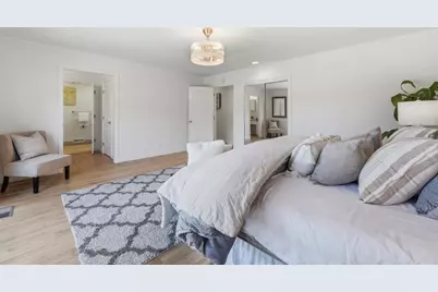 2140 Carmelita Ave, Hillsborough, CA 94010 - Photo 25