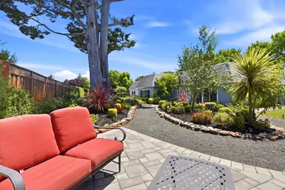 2140 Carmelita Ave, Hillsborough, CA 94010 - Photo 47