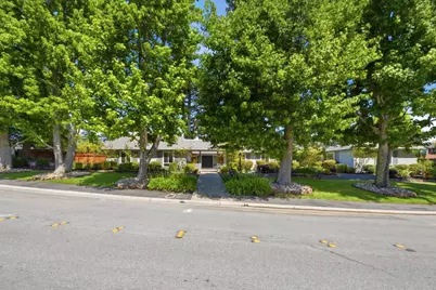 2140 Carmelita Ave, Hillsborough, CA 94010 - Photo 3