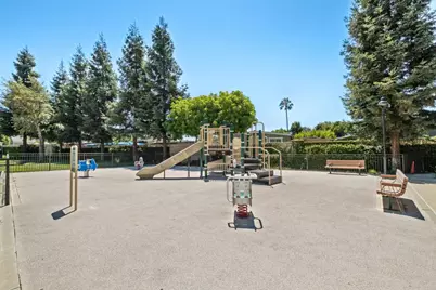 1271 Westbury Dr, San Jose, CA 95131 - Photo 35