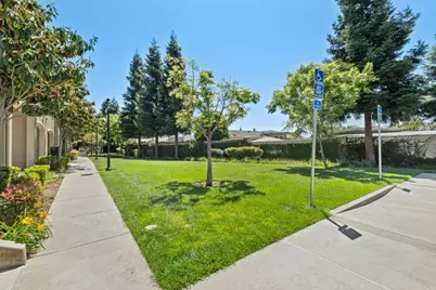 1271 Westbury Dr, San Jose, CA 95131 - Photo 13