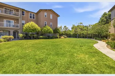 237 Pacifica Blvd 301, Watsonville, CA 95076 - Photo 23