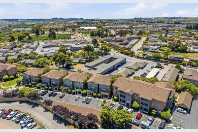 237 Pacifica Blvd 301, Watsonville, CA 95076 - Photo 25