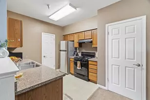 237 Pacifica Blvd 301, Watsonville, CA 95076 - Photo 9