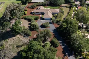 27133 Adonna Ct, Los Altos Hills, CA 94022 - Photo 31