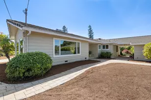 27133 Adonna Ct, Los Altos Hills, CA 94022 - Photo 7