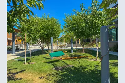 16015 Bartlett Ct, Los Gatos, CA 95032 - Photo 59
