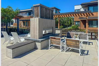 16015 Bartlett Ct, Los Gatos, CA 95032 - Photo 53
