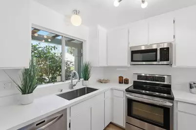 1265 Riesling Ter, Sunnyvale, CA 94087 - Photo 5