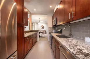 1435 Bellevue Ave 305, Burlingame, CA 94010 - Photo 15