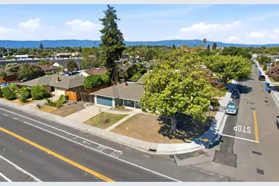 1664 Los Padres Blvd, Santa Clara, CA 95050 - Photo 31